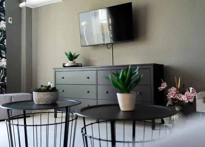 Marbellamar Calahonda - 2-bedroom 50 Meters From The